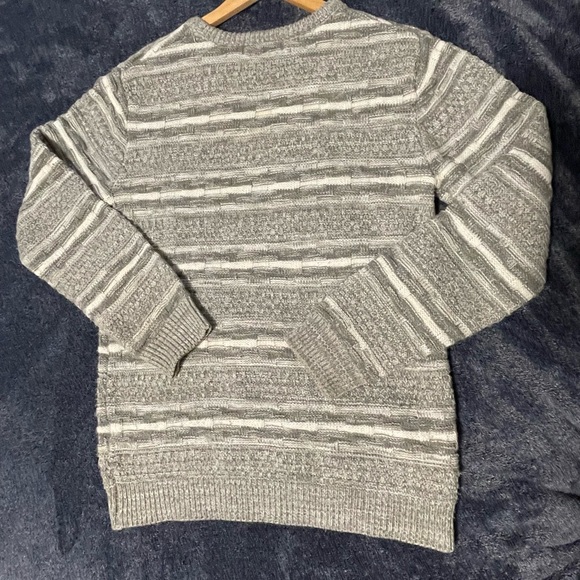 AZUL by moussy knit sweater - Picture 2 of 2